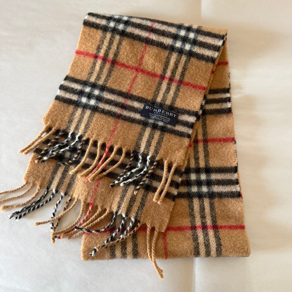 Y2K Vintage Burberry 100% Lambswool Nova Check Classic Scarf